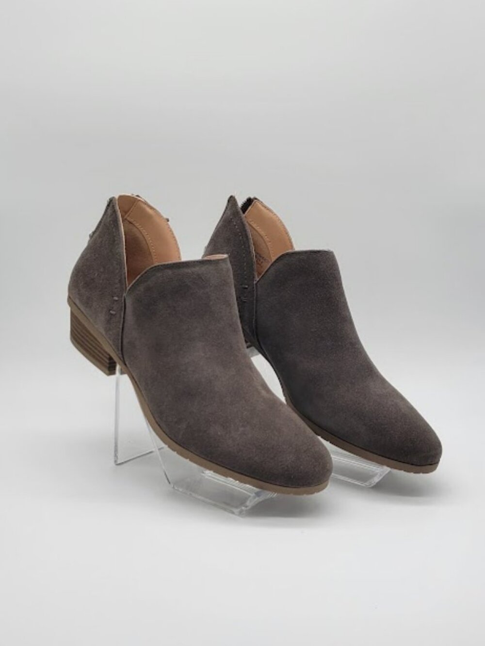 Kenneth Cole Reaction Side Skip Women's Ankle Booties Size 9 Brown Suede NWOB